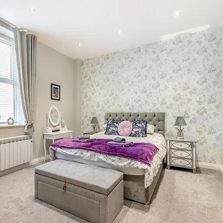 Chilton At Carlill House